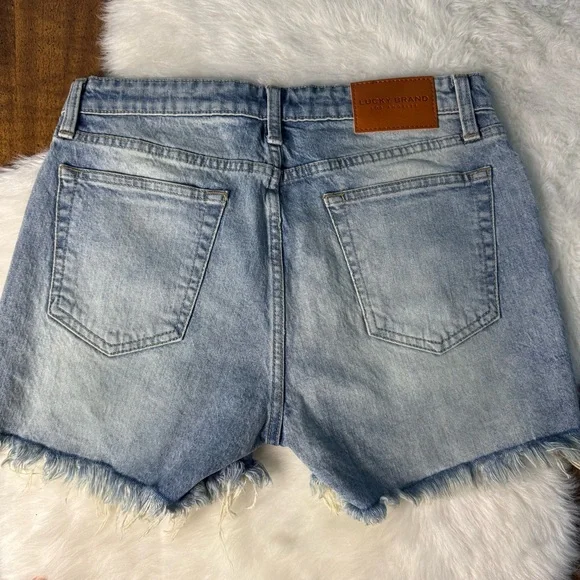 Lucky Brand Raw Edge Ava Shorts - Picture 2 of 4